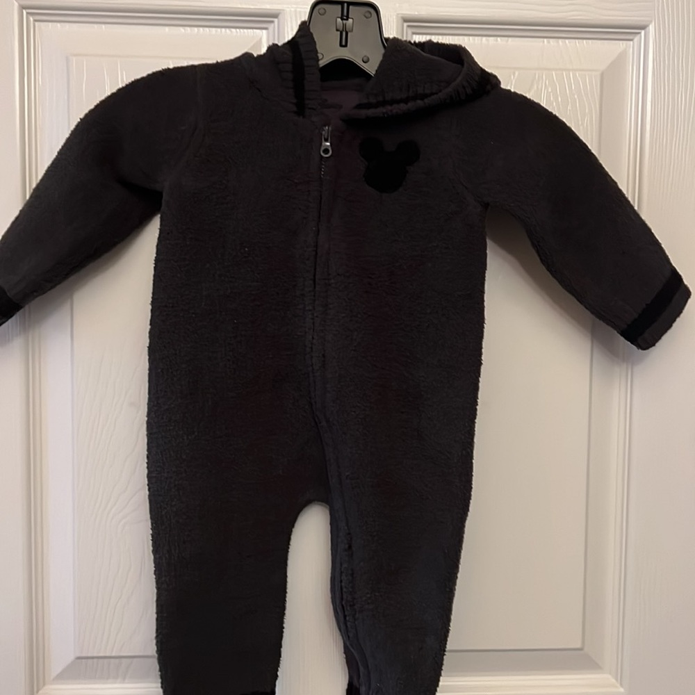 NWT Barefoot Dreams Disney Mickey Mouse Playsuit! - Picture 5 of 10